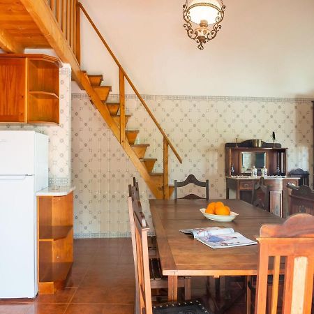 Вилла House With Authentic Tiling And Antique Furniture Монтемор-у-Нову Экстерьер фото