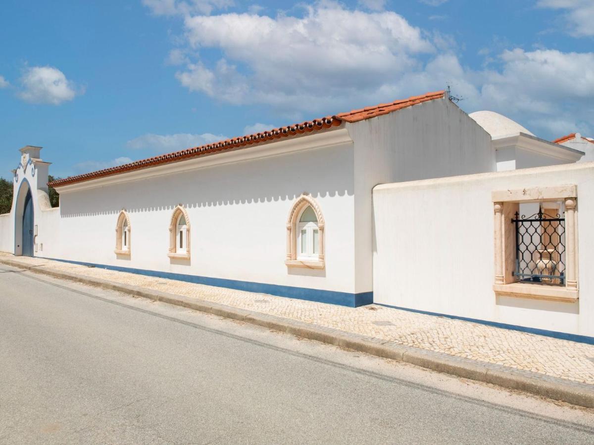 Вилла House With Authentic Tiling And Antique Furniture Монтемор-у-Нову Экстерьер фото