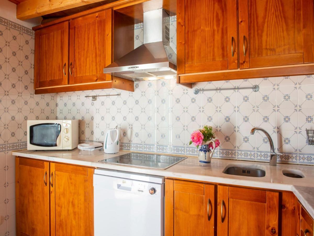 Вилла House With Authentic Tiling And Antique Furniture Монтемор-у-Нову Экстерьер фото